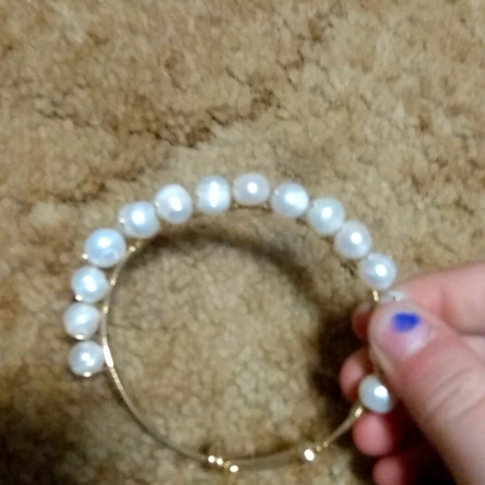 Pearl bracelet